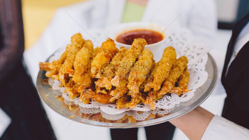 广州传统桃酥饼干的配方揭秘：传统工艺与现代标准的融合